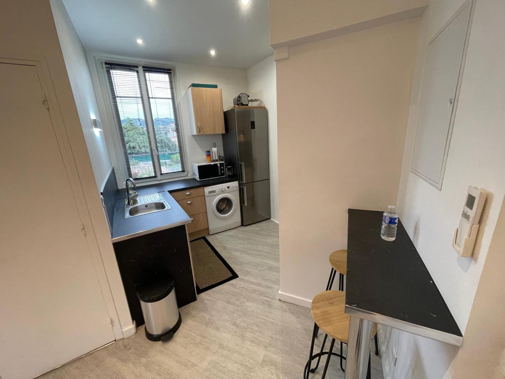 Appartement 2 Pieces Au Calme *