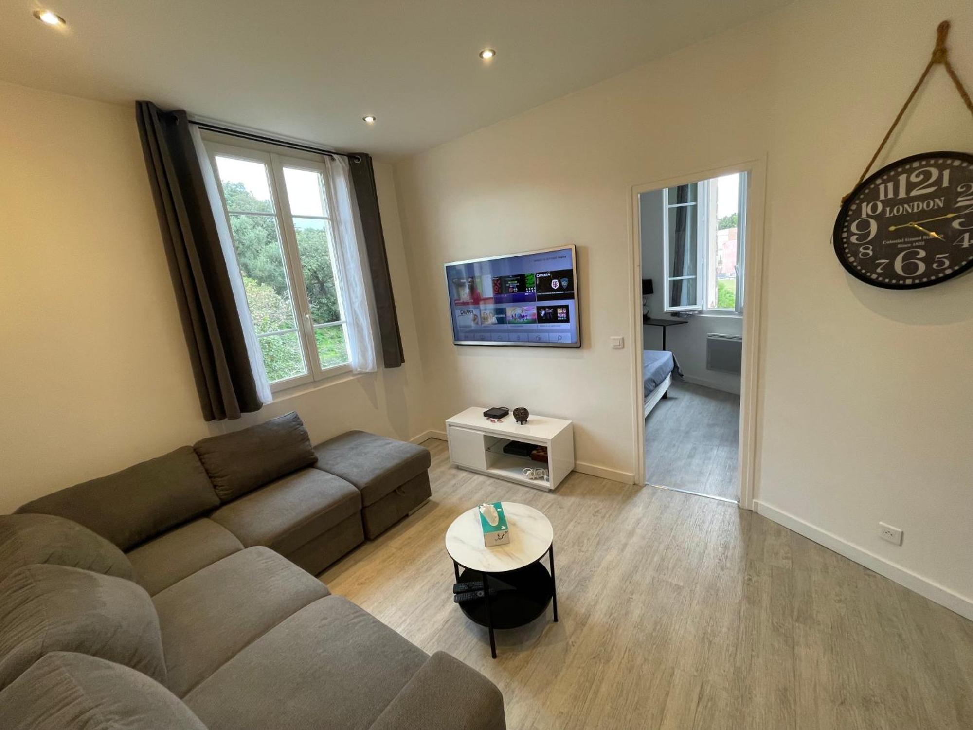 2 Pieces Au Calme Appartement Cannes